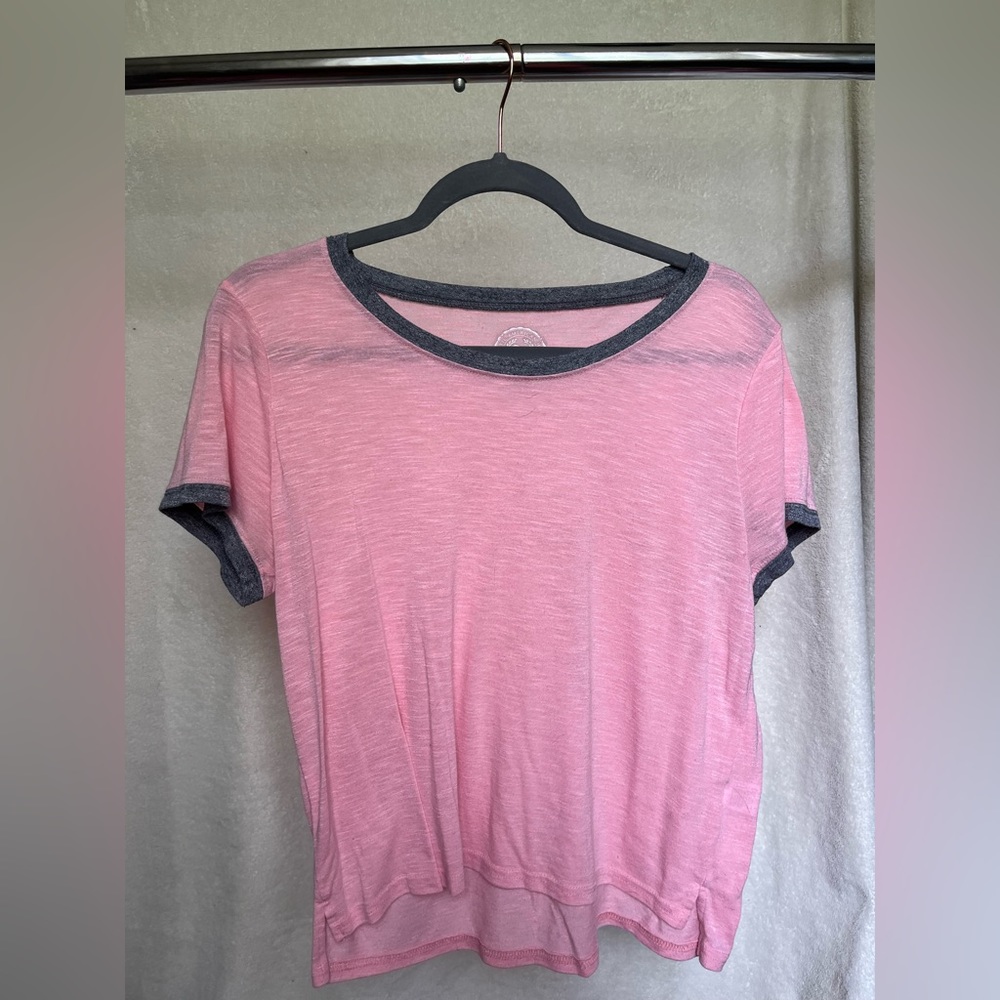 SO Small Pink and Gray T Shirt